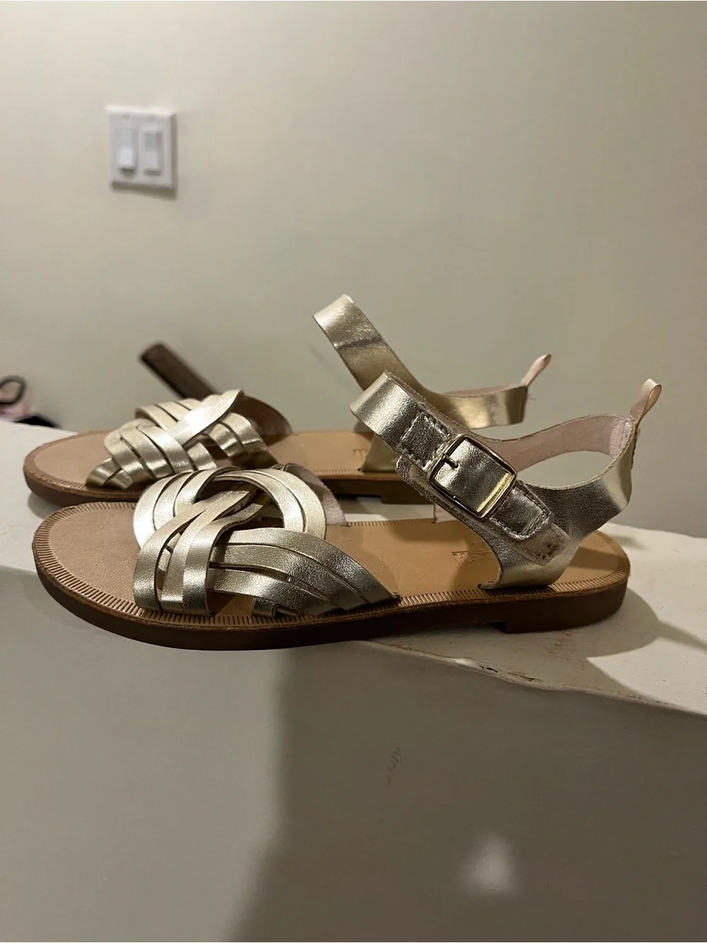 OshKosh B'gosh Metallic Gold Strap Sandals